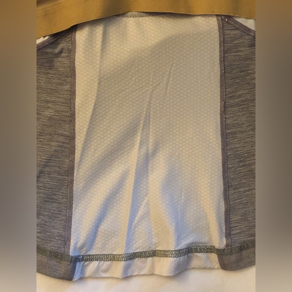 Lululemon Push Your Limits Gray White Tank Size 6 EUC - Picture 4 of 10